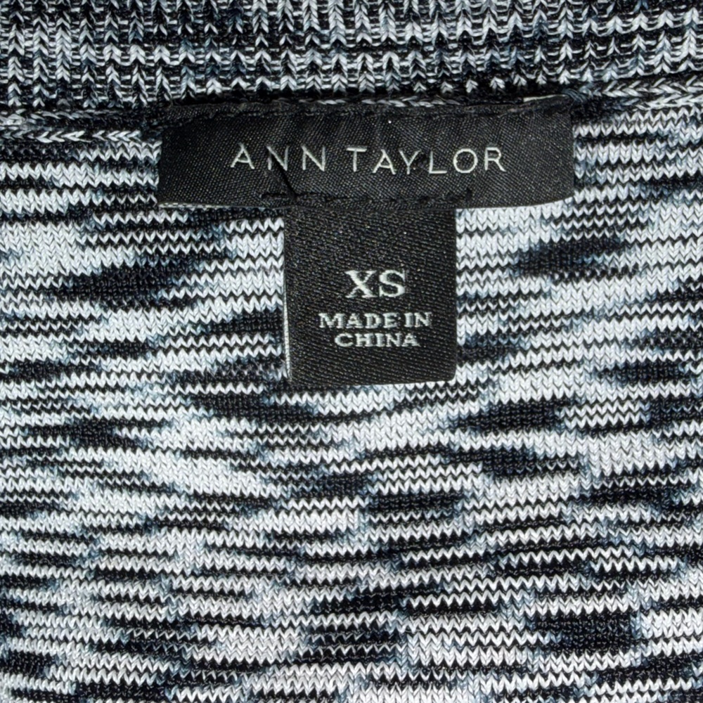 Ann Taylor Spacedye Stretchy Short Sleeve Midi Dress - Picture 4 of 4